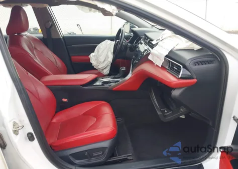 2019 Toyota Camry Xse z USA, uszkodzony, nr VIN 4T1B61HK4KU799310